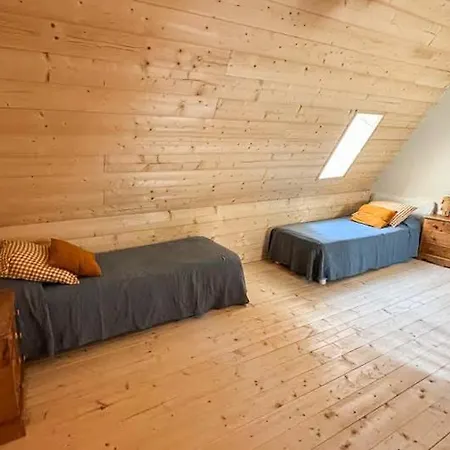Digital Detox Barn By A Stream Vakantiehuis Campan